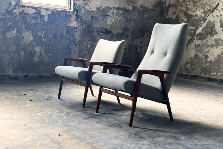 Pastoe FU08 Ruster Chairs