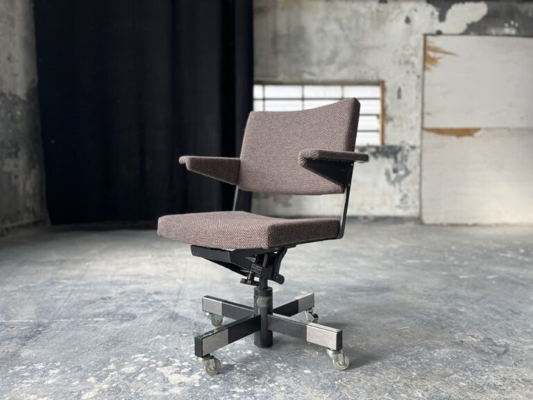 Gispen 1637 bureaustoel